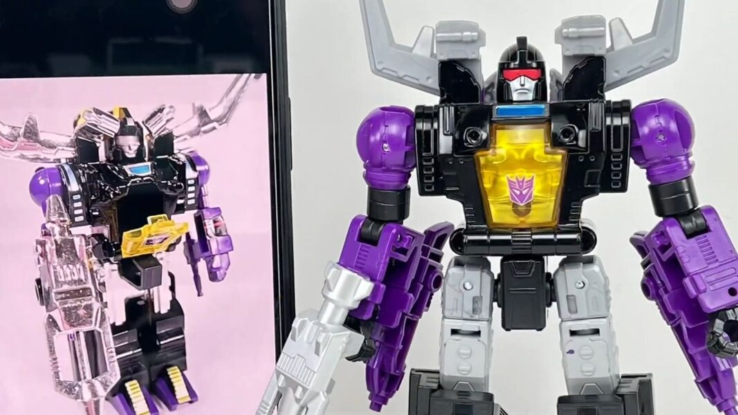 Image Of Transformers Legacy Evolution Insecticon Shrapnel  (8 of 21)